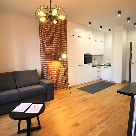 Lucky Business Old Town Apartman